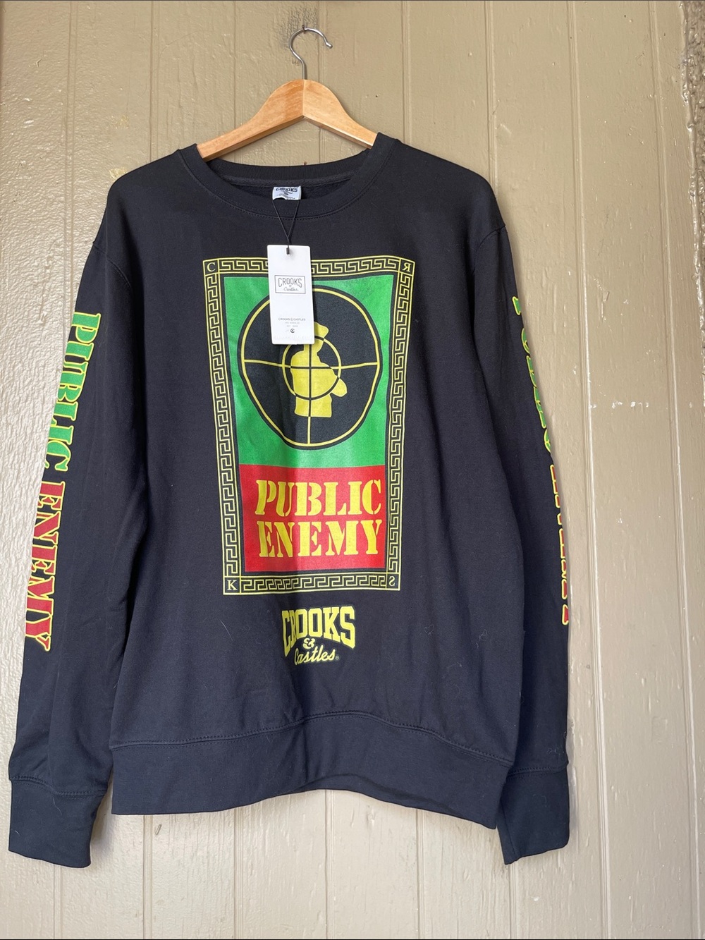 Public Enemy Crooks & Castles Graphic sweatshirt Size S